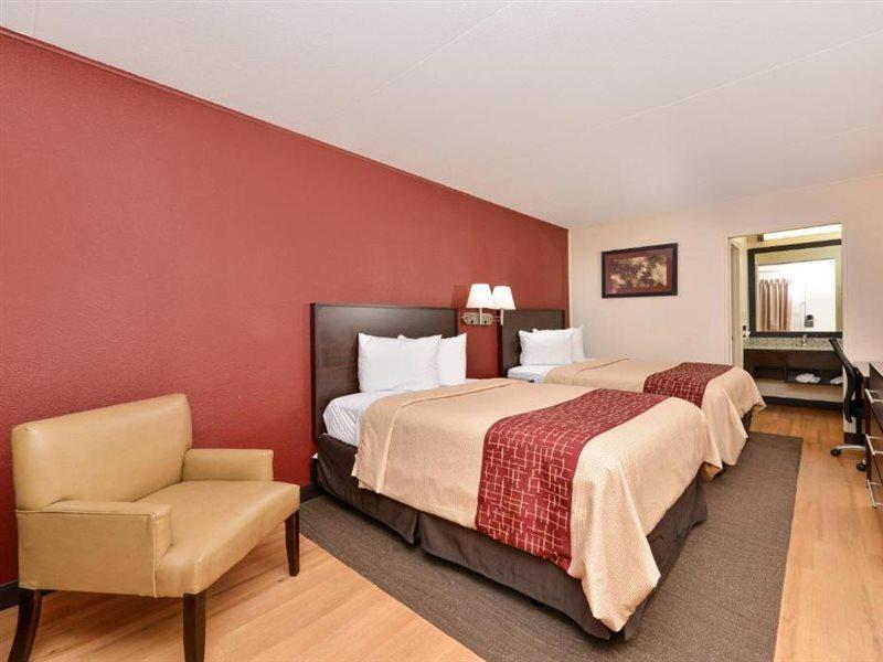 Red Roof Inn Marietta Exterior photo