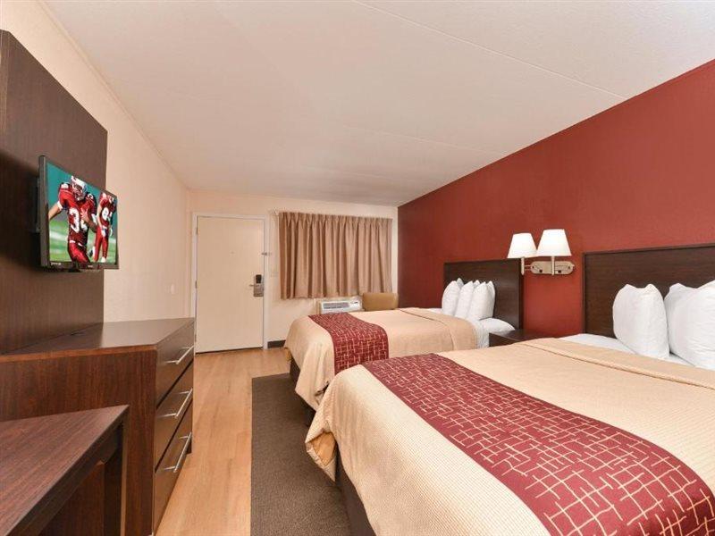 Red Roof Inn Marietta Exterior photo