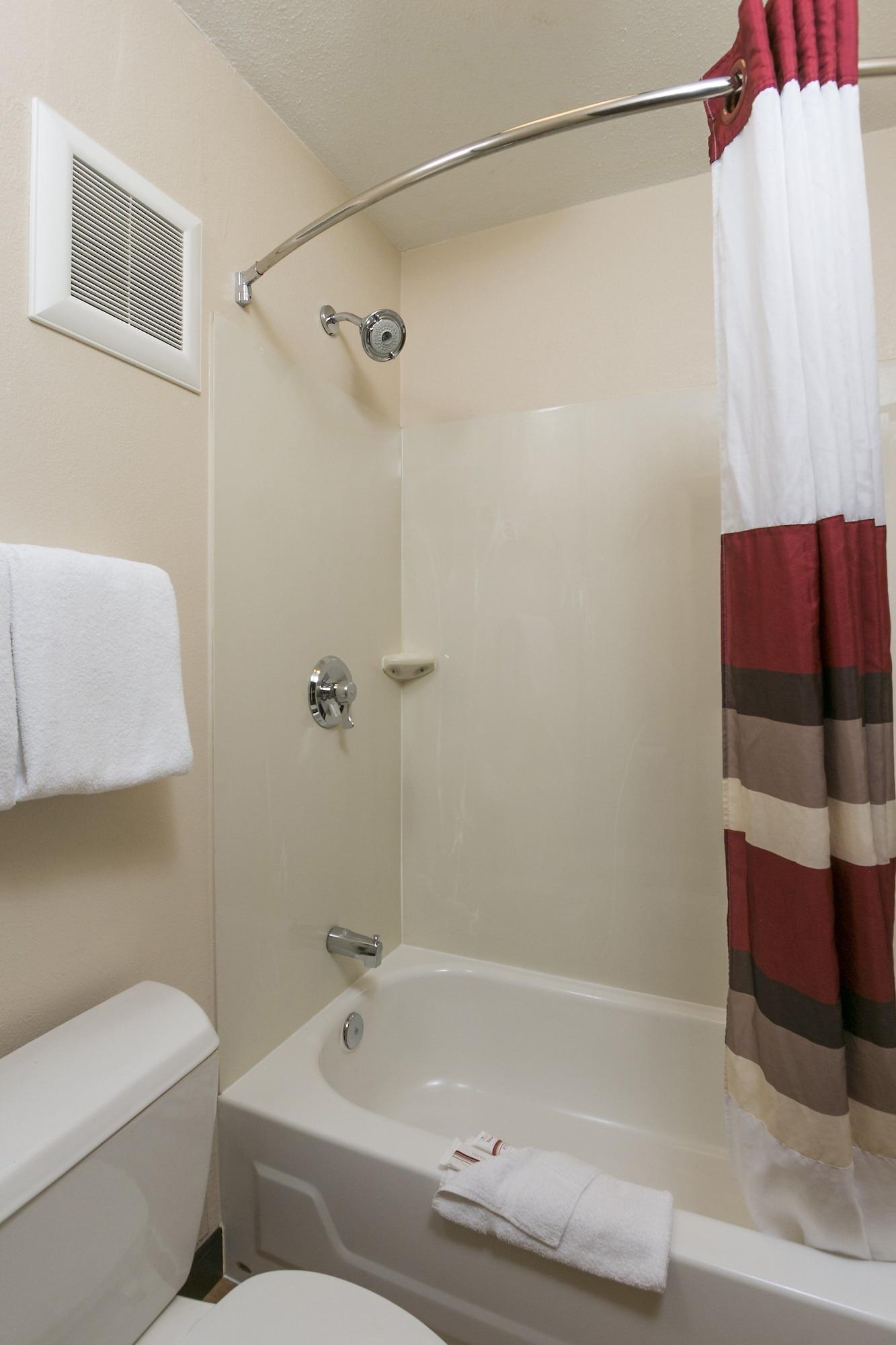 Red Roof Inn Marietta Exterior photo